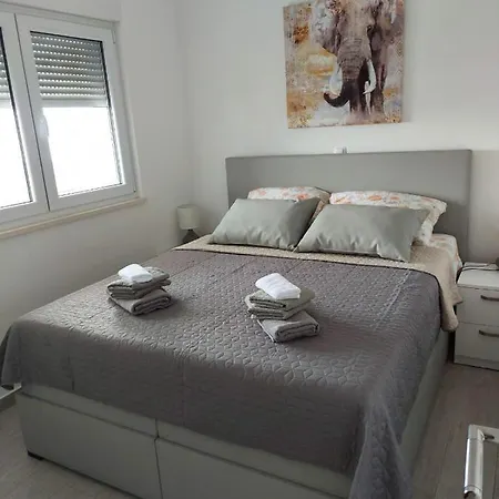 Apartman Kyra Trogir