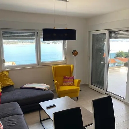 Apartman Kyra
